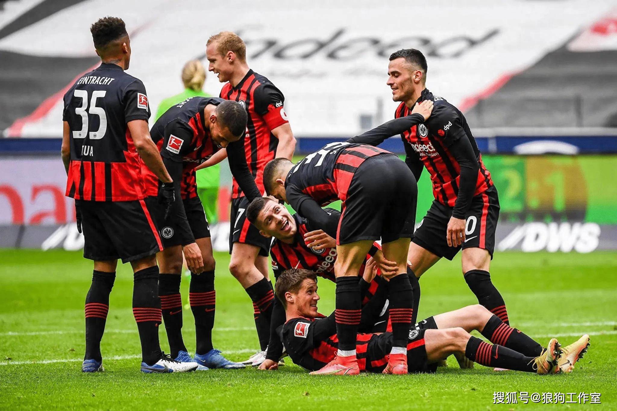 包含勒沃库森迎德国杯关键赛，转会期内部沟通，气氛紧张，心理建设被强调的词条-九游体育app