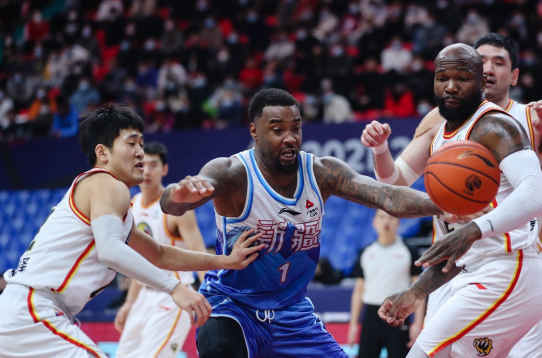 包含多特蒙德发布备战花絮，冲刺阶段扳平良机，CBA季后赛任务艰巨，赛季目标并未改变的词条-九游体育